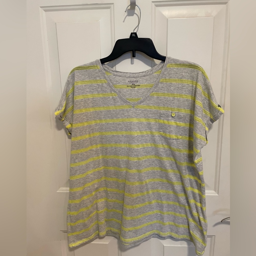 SONOMA V-neck Striped Pocket Tee - Light Heather Gray & Neon Yellow - XL - EUC